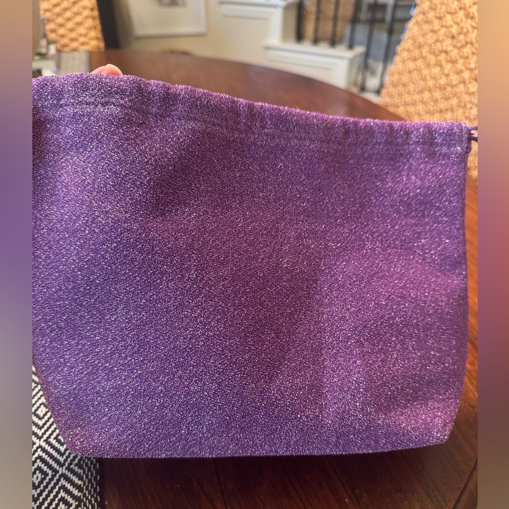 New samples skincare bundle with bag - Picture 6 of 7